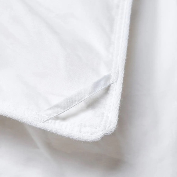 Brand NEW Quince Premium White Down Alternative Comforter - Picture 8 of 10